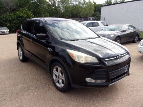 Used 2016 Ford Escape SE FWD image 4