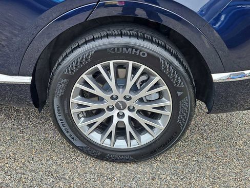 Used 2024 Genesis GV80 2.5T AWD/4WD image 8