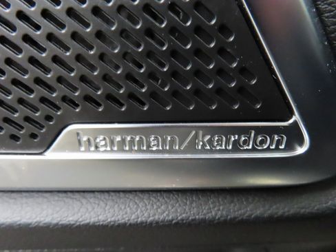 Used 2022 Kia Telluride SX w/ SX Prestige Package image 61