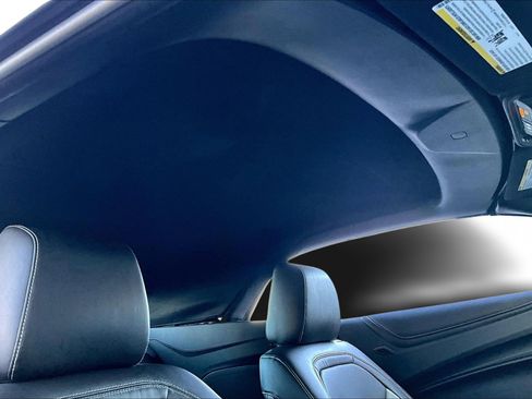 Used 2023 Chevrolet Camaro LT w/ RS Package image 18