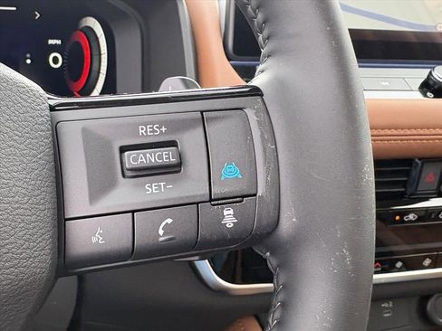 New 2026 Nissan Rogue Platinum image 17