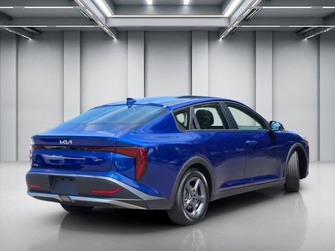 Certified 2025 Kia K4 FWD image 4