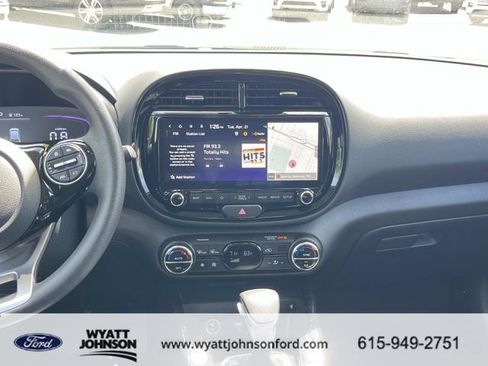 Used 2025 Kia Soul S FWD image 15