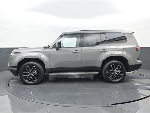 Used 2026 Lexus GX 550 w/ Accessory Package (2T) image 7