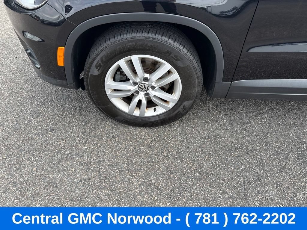 Used 2013 Volkswagen Tiguan S AWD/4WD image 11