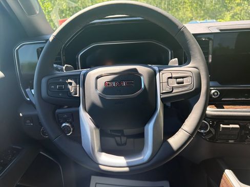 New 2026 GMC Sierra 1500 Elevation w/ X31 Off-Road Package AWD/4WD image 17