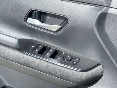 New 2026 Nissan Kicks SV image 13