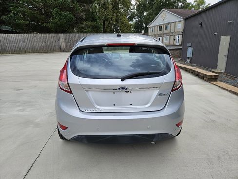 Used 2016 Ford Fiesta Titanium image 5