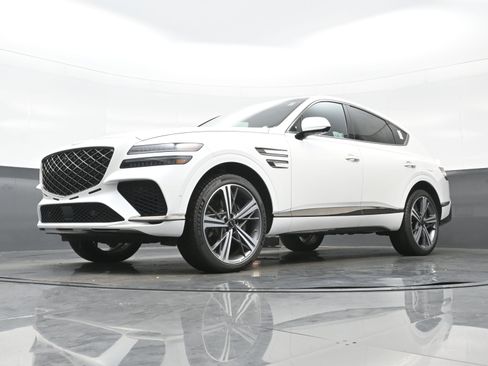 New 2025 Genesis GV80 3.5T e-SC image 13