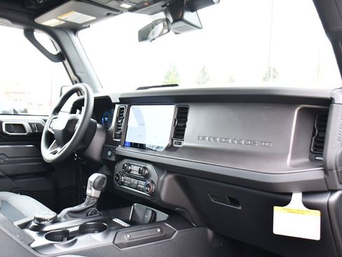 New 2026 Ford Bronco 2-Door AWD/4WD image 15