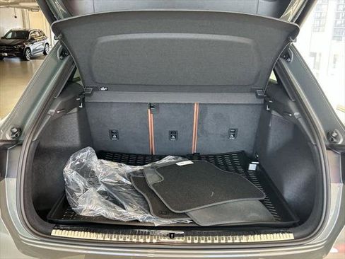 Certified 2025 Audi Q3 2.0T Premium image 19