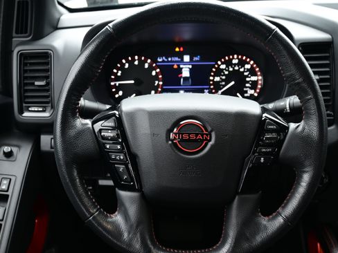Certified 2022 Nissan Frontier PRO-4X image 16