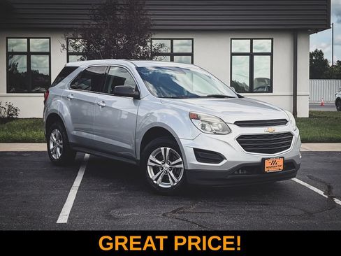 Used 2017 Chevrolet Equinox LS FWD image 1
