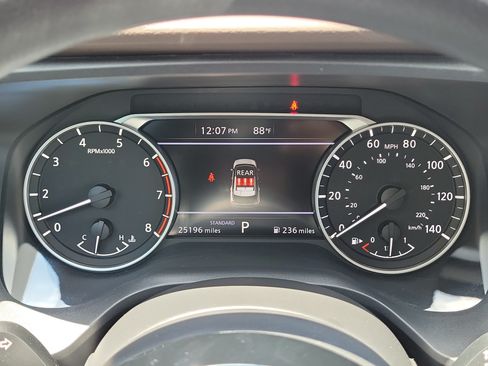 Certified 2023 Nissan Rogue SV FWD image 25