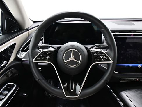 Used 2024 Mercedes-Benz E 350 4MATIC Sedan image 9