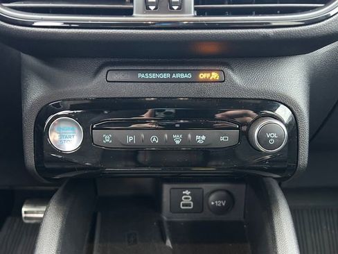 Used 2024 Ford Escape ST-Line Elite w/ Premium Technology Package AWD/4WD image 25