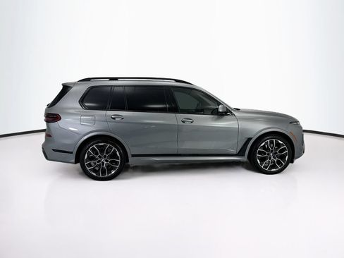 Used 2026 BMW X7 xDrive40i w/ M Sport Package AWD/4WD image 4