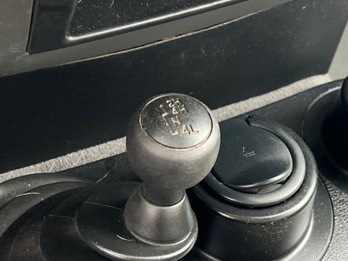 Used 2004 Ford F150 STX image 25