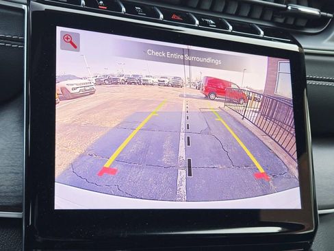 New 2025 Jeep Grand Cherokee Limited image 24