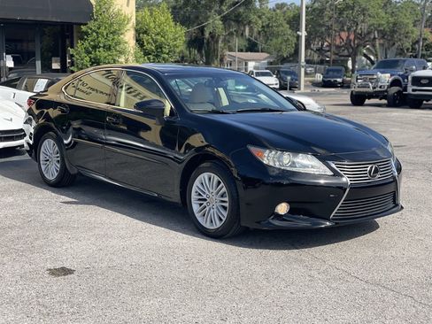 Used 2013 Lexus ES 350 w/ Luxury Pkg FWD image 21