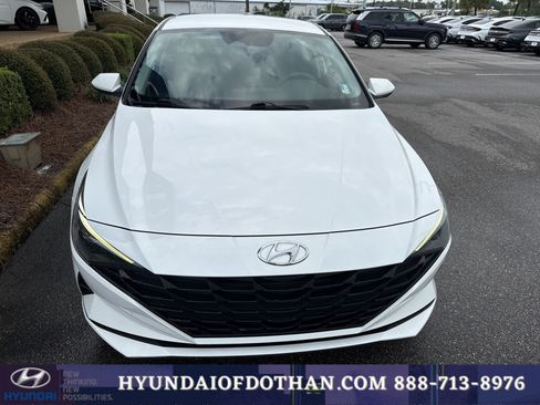 Certified 2023 Hyundai Elantra SEL FWD image 6