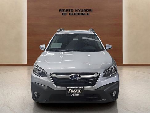 Used 2021 Subaru Outback Premium image 9