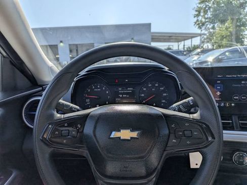 Used 2024 Chevrolet Trax LS FWD image 20
