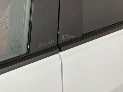 New 2025 Audi SQ5 Premium Plus image 25