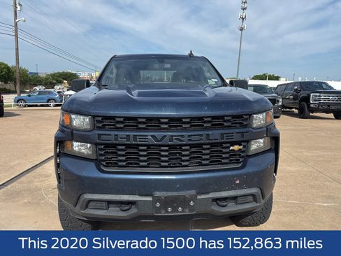 Used 2020 Chevrolet Silverado 1500 Custom w/ Custom Convenience Package RWD image 2