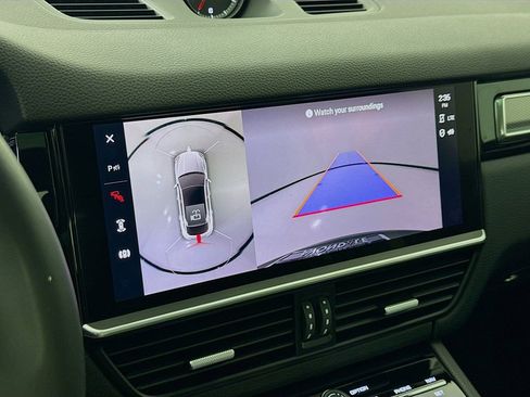 Certified 2023 Porsche Cayenne Platinum Edition AWD/4WD image 22