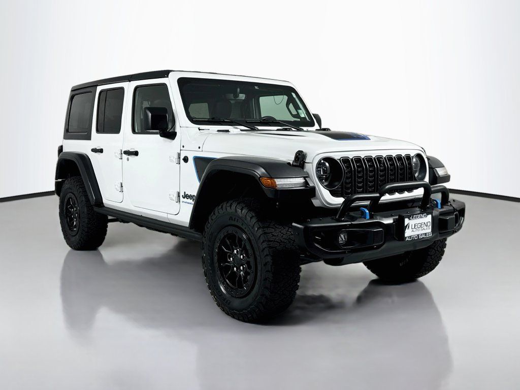 Used 2023 Jeep Wrangler Unlimited Rubicon 4xe AWD/4WD image 4