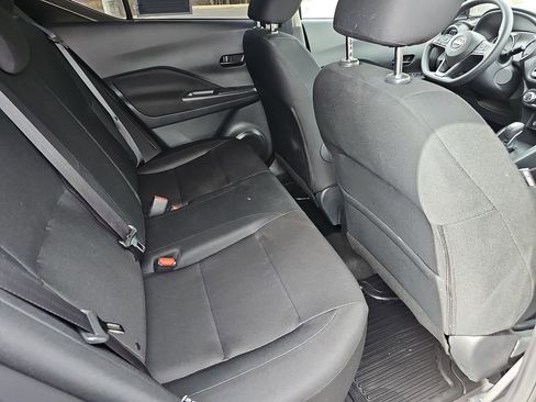 Used 2025 Nissan Kicks Play S image 13