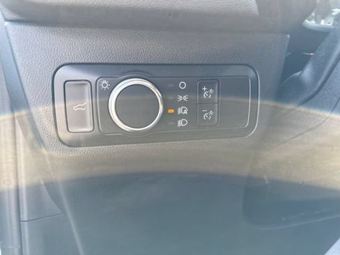 Used 2022 Ford Escape SE w/ SE Sport Appearance Package AWD/4WD image 33