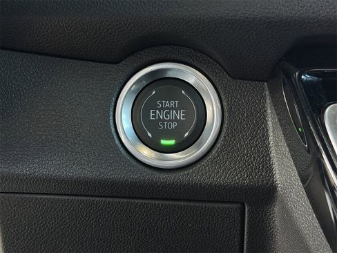 Used 2024 Chevrolet Traverse Z71 image 21