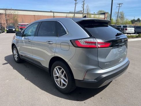 Used 2024 Ford Edge SEL w/ Convenience Package AWD/4WD image 7