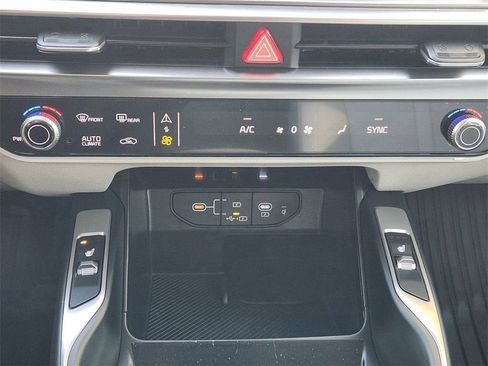 New 2026 Kia Sorento S image 14