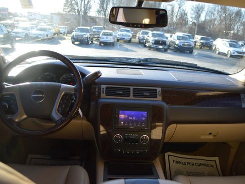 Used 2013 GMC Sierra 2500 Denali AWD/4WD image 18