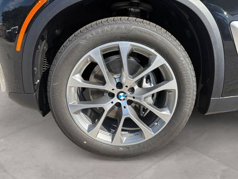 New 2026 BMW X5 xDrive40i w/ Premium Package AWD/4WD image 14