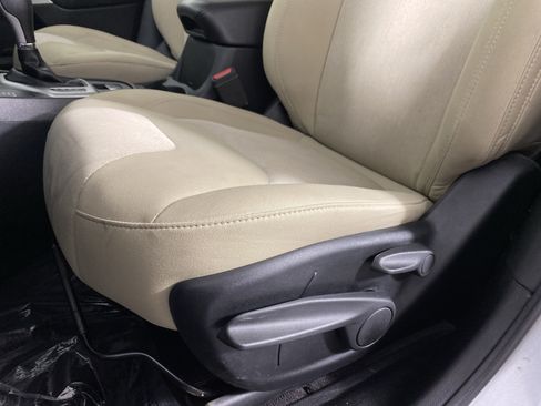 Used 2017 Jeep Cherokee Sport AWD/4WD image 15