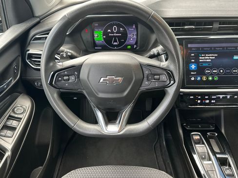 Used 2022 Chevrolet Bolt EUV LT w/ Driver Confidence Package image 17