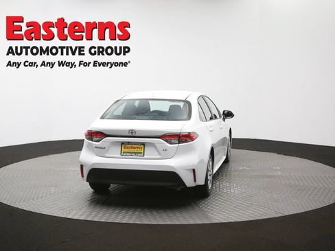 Used 2023 Toyota Corolla LE FWD image 40