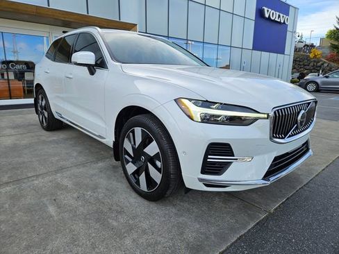 Certified 2023 Volvo XC60 T8 Plus w/ Protection Package Premier AWD/4WD image 3