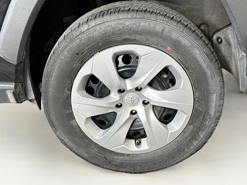 Used 2024 Toyota RAV4 LE image 29