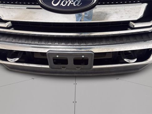 Used 2016 Ford F250 Lariat w/ Chrome Package image 34