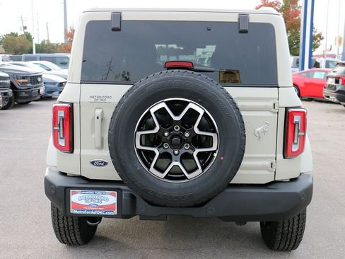 New 2026 Ford Bronco Outer Banks AWD/4WD image 6