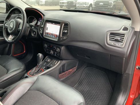 Used 2018 Jeep Compass Trailhawk w/ Navigation Group image 55
