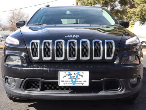 Used 2017 Jeep Cherokee Latitude image 13