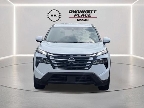 Certified 2025 Nissan Rogue SV AWD/4WD image 27
