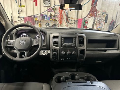 Used 2023 RAM 1500 Tradesman AWD/4WD image 18
