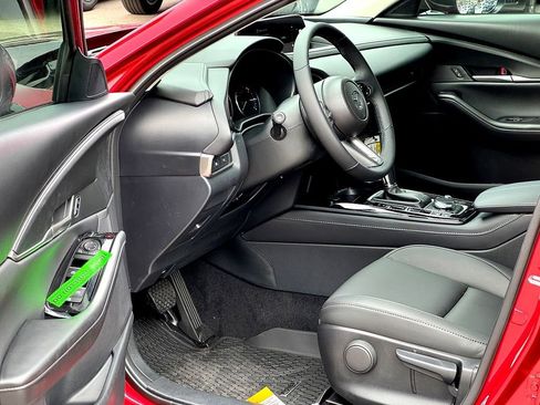 New 2025 MAZDA CX-30 AWD 2.5 S w/ Select Sport Pkg image 10